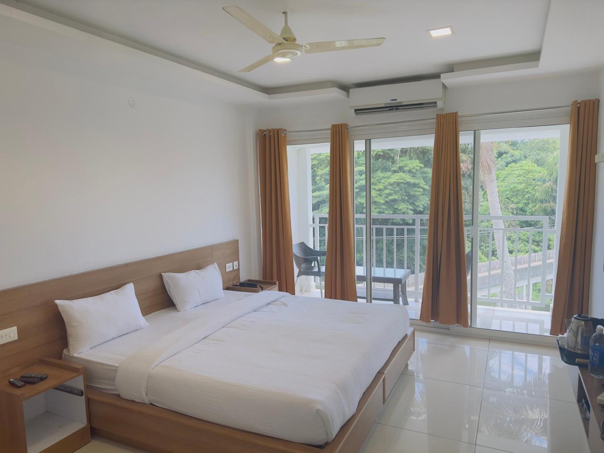 Hotel Lets Stay Kochi Εξωτερικό φωτογραφία