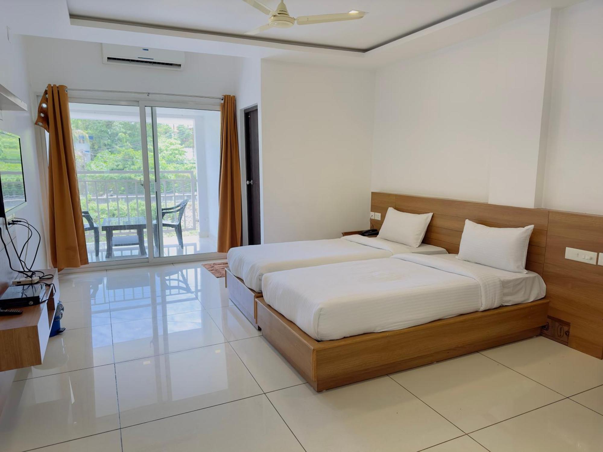 Hotel Lets Stay Kochi Εξωτερικό φωτογραφία