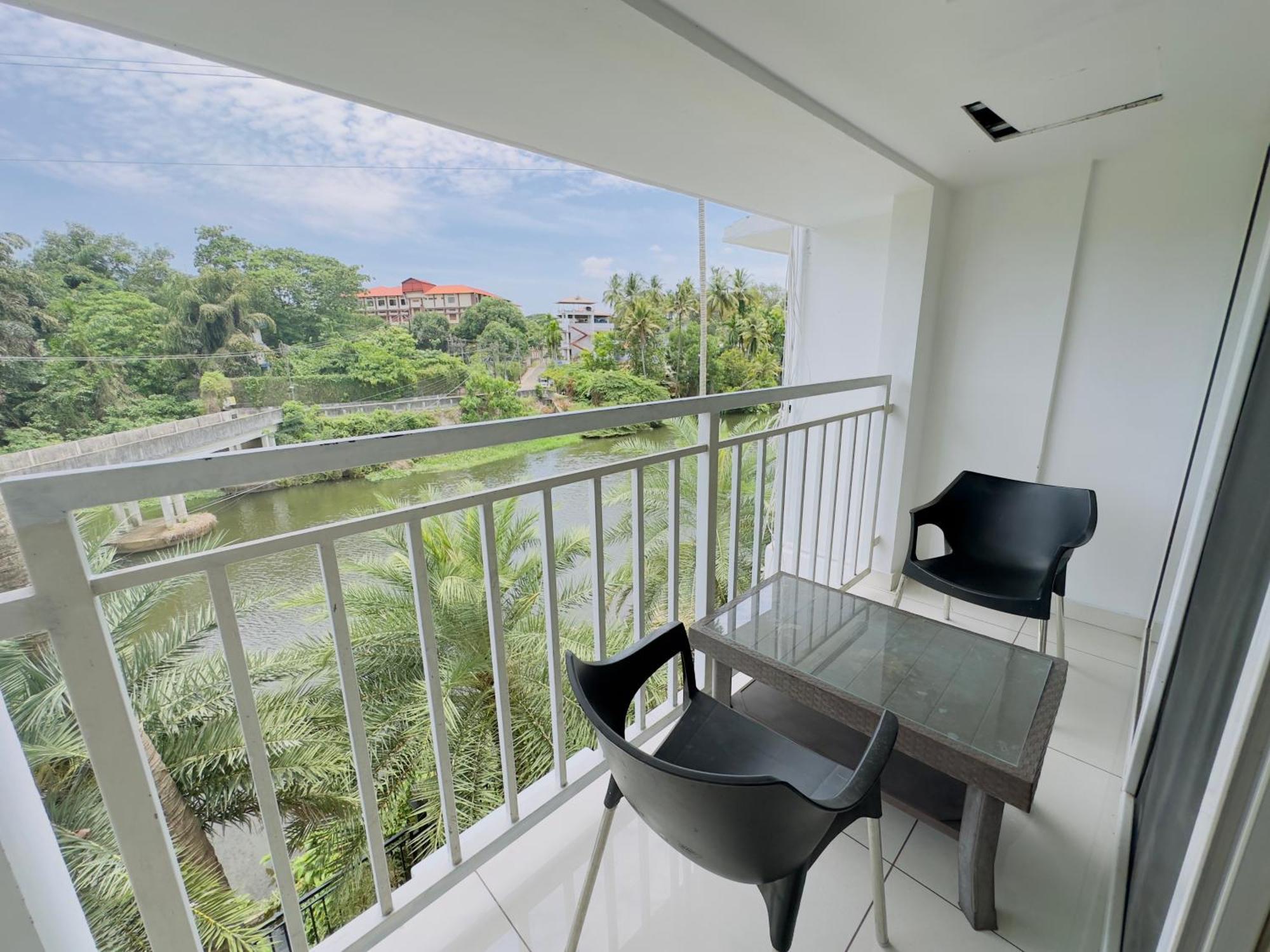 Hotel Lets Stay Kochi Εξωτερικό φωτογραφία