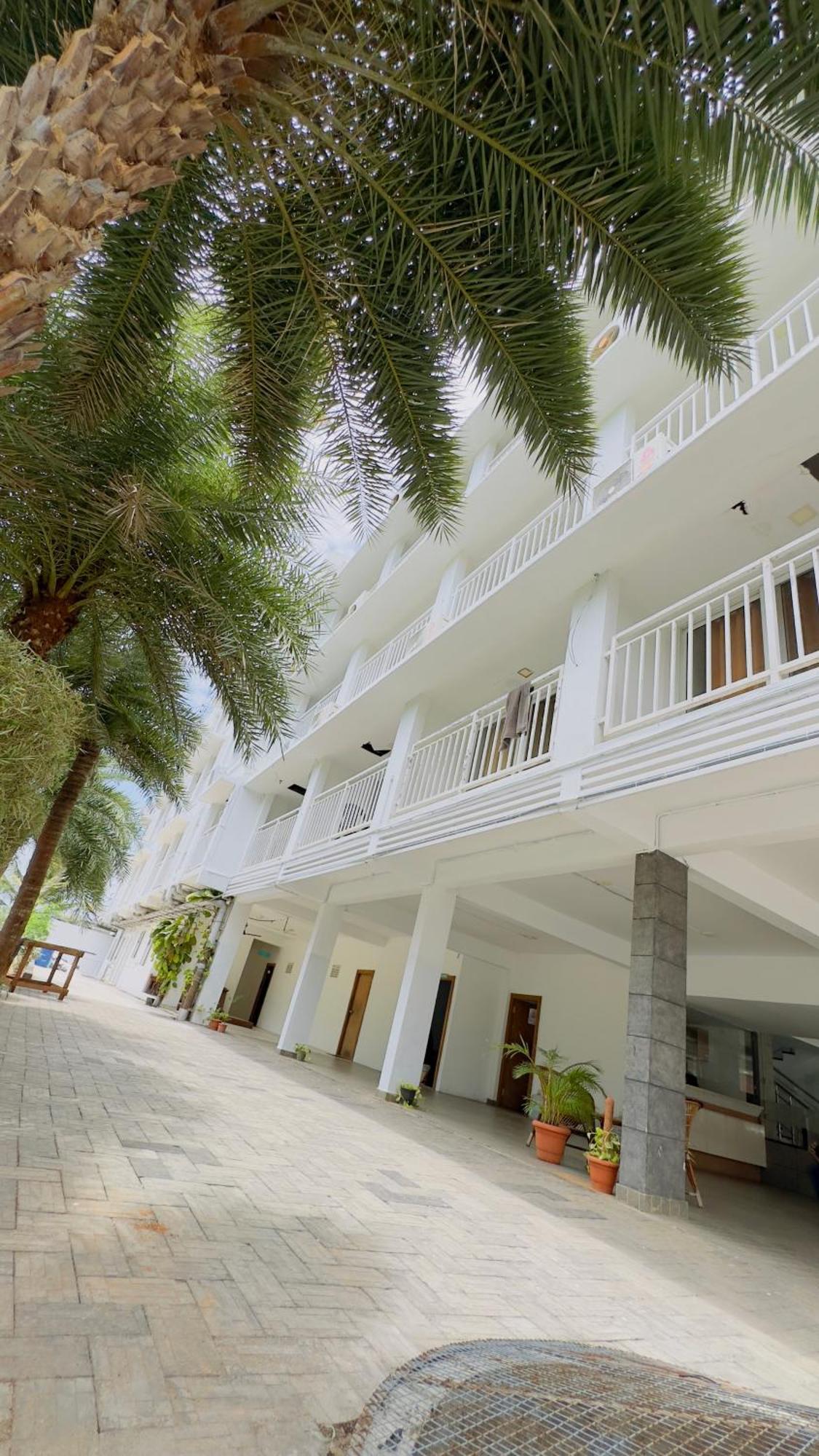 Hotel Lets Stay Kochi Εξωτερικό φωτογραφία