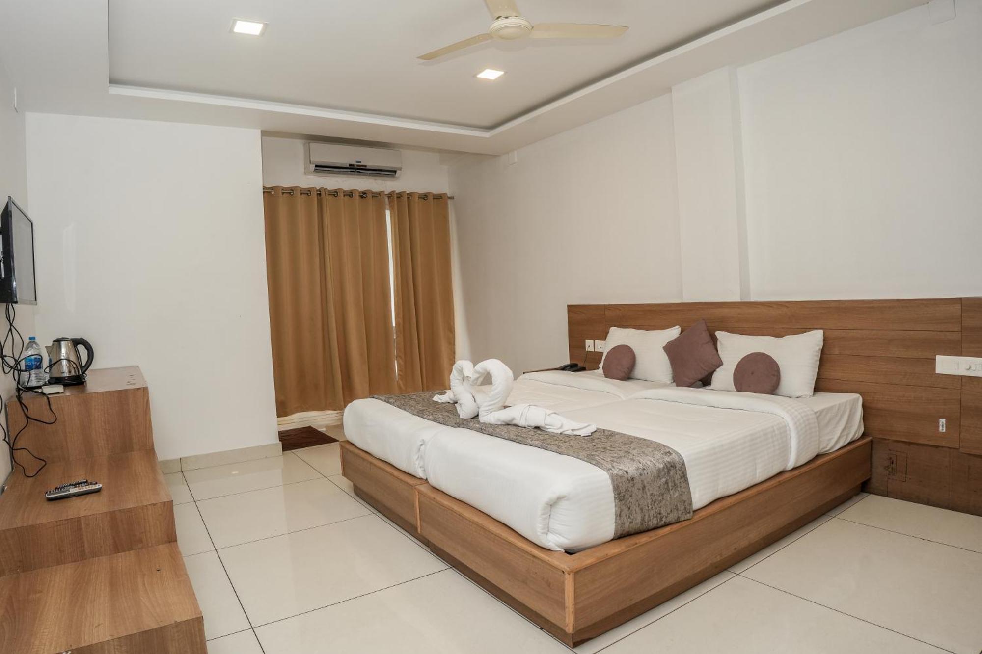 Hotel Lets Stay Kochi Εξωτερικό φωτογραφία