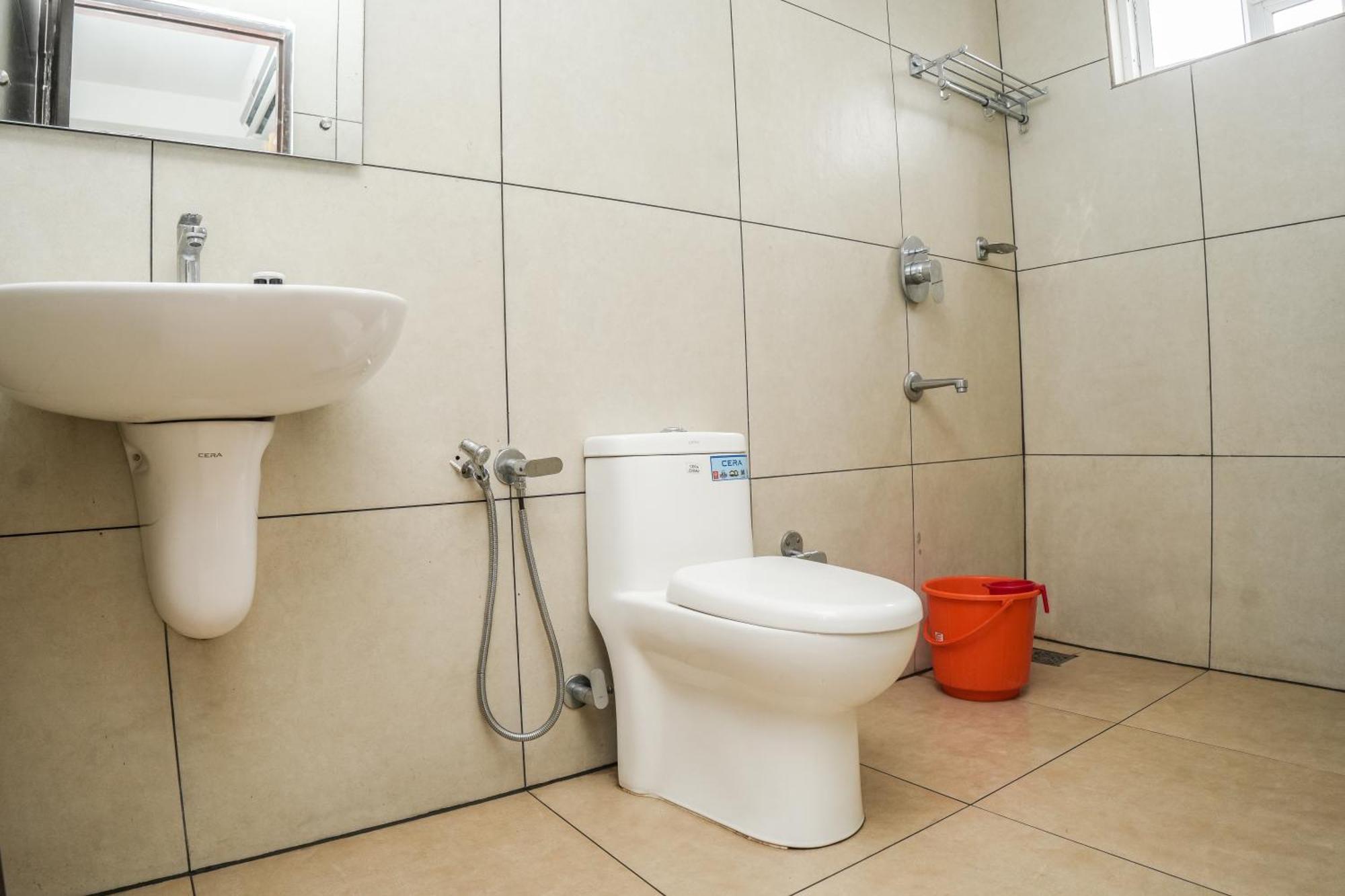 Hotel Lets Stay Kochi Εξωτερικό φωτογραφία