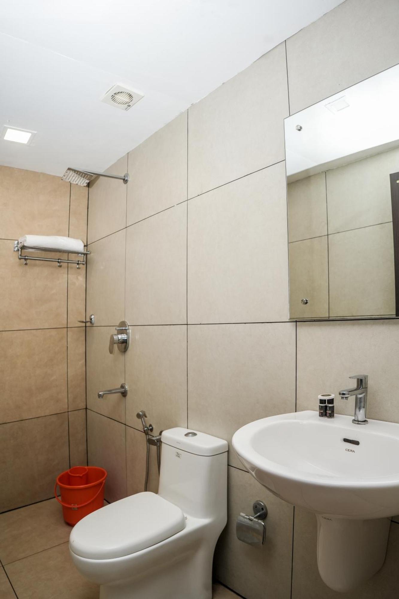 Hotel Lets Stay Kochi Εξωτερικό φωτογραφία