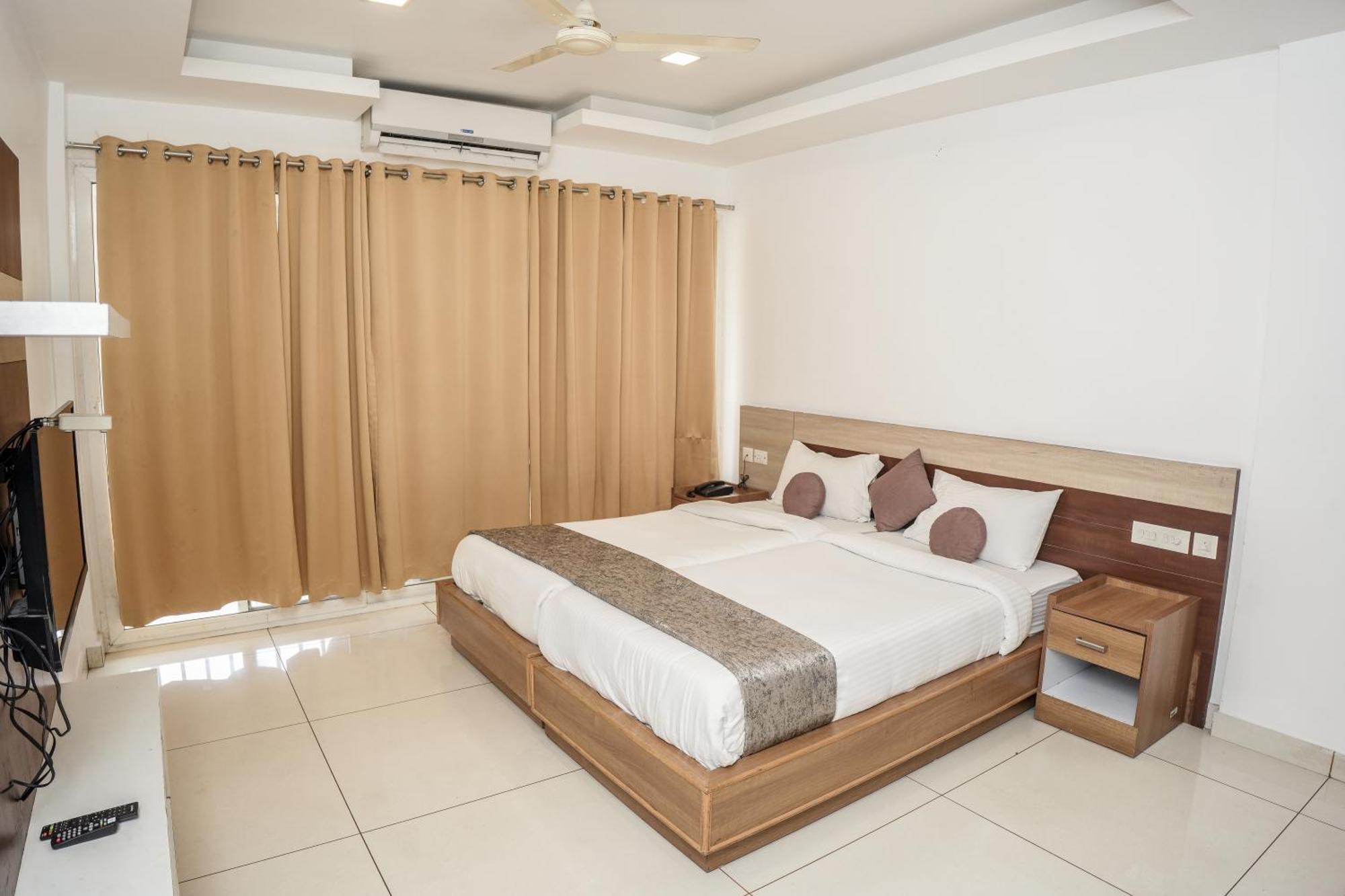 Hotel Lets Stay Kochi Εξωτερικό φωτογραφία