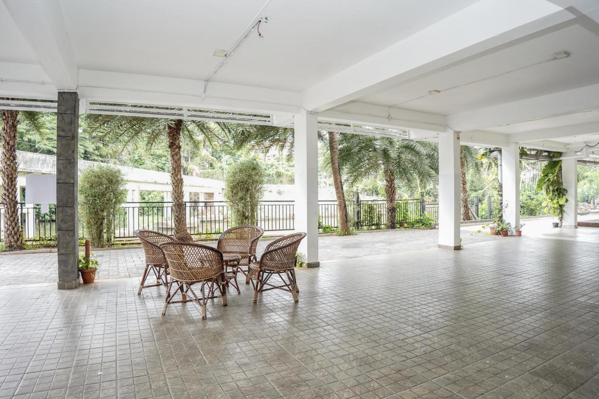 Hotel Lets Stay Kochi Εξωτερικό φωτογραφία